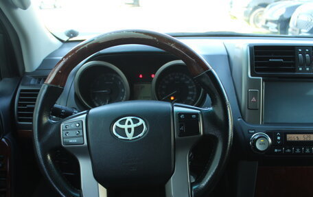 Toyota Land Cruiser Prado 150 рестайлинг 2, 2012 год, 2 239 000 рублей, 9 фотография