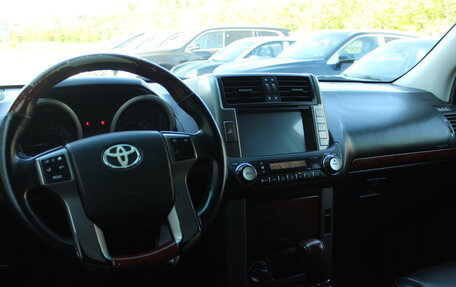 Toyota Land Cruiser Prado 150 рестайлинг 2, 2012 год, 2 239 000 рублей, 6 фотография