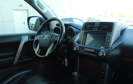 Toyota Land Cruiser Prado 150 рестайлинг 2, 2012 год, 2 239 000 рублей, 7 фотография