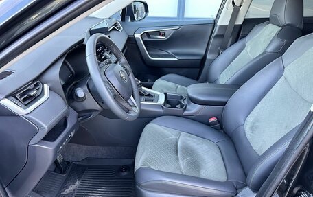 Toyota RAV4, 2024 год, 3 990 000 рублей, 12 фотография