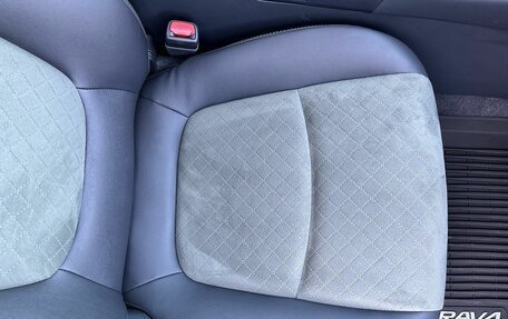 Toyota RAV4, 2024 год, 3 990 000 рублей, 33 фотография