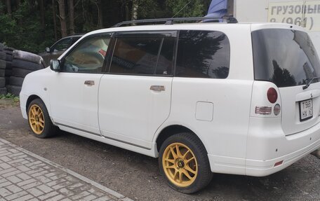 Mitsubishi Dion I рестайлинг, 2002 год, 510 000 рублей, 4 фотография