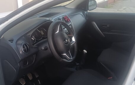 Renault Logan II, 2018 год, 520 000 рублей, 5 фотография