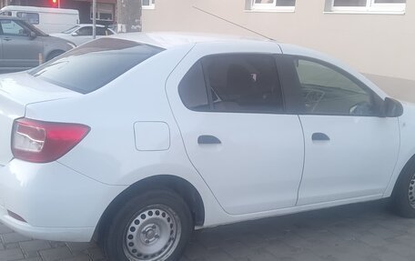 Renault Logan II, 2018 год, 520 000 рублей, 9 фотография