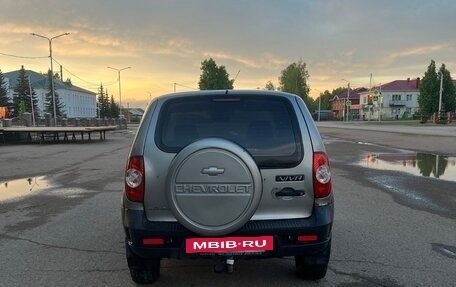 Chevrolet Niva I рестайлинг, 2009 год, 350 000 рублей, 2 фотография