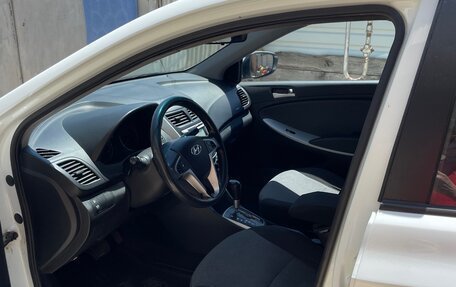 Hyundai Solaris II рестайлинг, 2012 год, 670 000 рублей, 7 фотография
