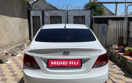 Hyundai Solaris II рестайлинг, 2012 год, 670 000 рублей, 4 фотография