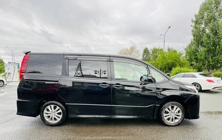 Toyota Noah III, 2016 год, 1 899 000 рублей, 5 фотография