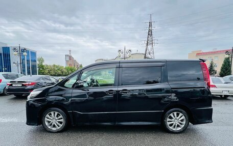 Toyota Noah III, 2016 год, 1 899 000 рублей, 9 фотография