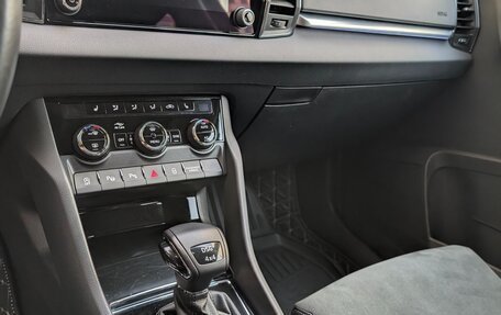 Skoda Karoq I, 2021 год, 2 800 000 рублей, 10 фотография