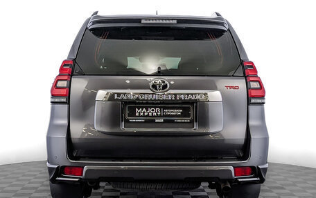 Toyota Land Cruiser Prado 150 рестайлинг 2, 2019 год, 4 990 000 рублей, 6 фотография