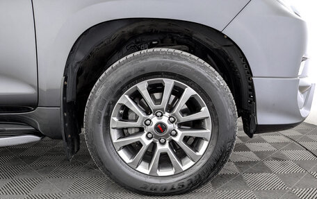 Toyota Land Cruiser Prado 150 рестайлинг 2, 2019 год, 4 990 000 рублей, 18 фотография