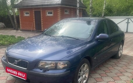 Volvo S60 III, 2002 год, 520 000 рублей, 2 фотография