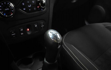 Renault Sandero II рестайлинг, 2016 год, 599 000 рублей, 23 фотография