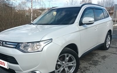 Mitsubishi Outlander III рестайлинг 3, 2013 год, 1 250 000 рублей, 1 фотография