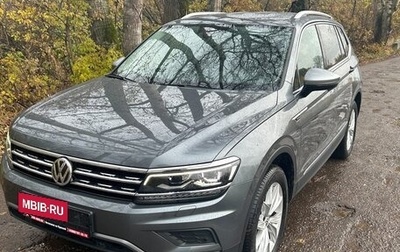Volkswagen Tiguan II, 2019 год, 3 550 000 рублей, 1 фотография