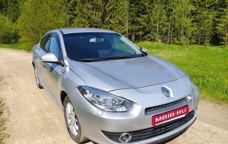 Renault Fluence I, 2011 год, 830 000 рублей, 2 фотография