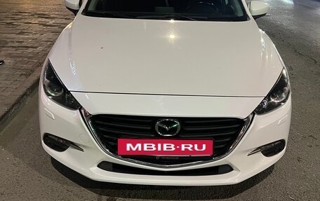 Mazda 3, 2018 год, 1 730 000 рублей, 4 фотография