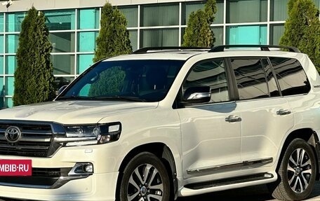 Toyota Land Cruiser 200, 2019 год, 6 700 000 рублей, 18 фотография