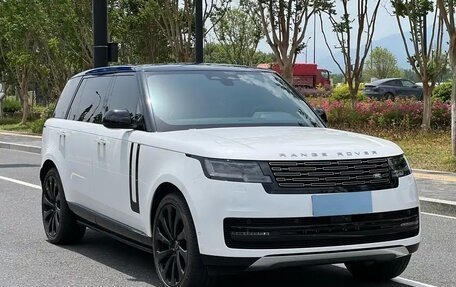 Land Rover Range Rover IV рестайлинг, 2021 год, 7 100 000 рублей, 2 фотография