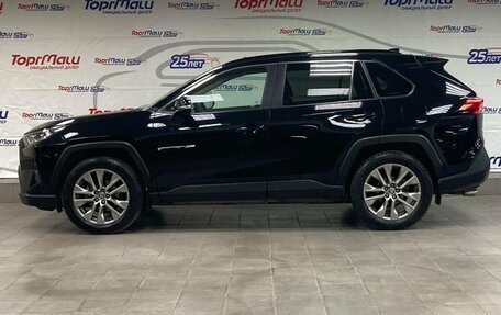 Toyota RAV4, 2021 год, 3 150 000 рублей, 8 фотография