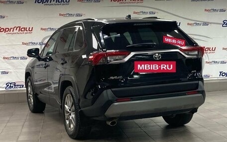 Toyota RAV4, 2021 год, 3 150 000 рублей, 7 фотография