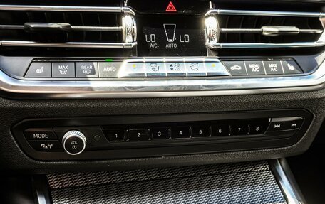 BMW 3 серия, 2019 год, 3 250 000 рублей, 14 фотография