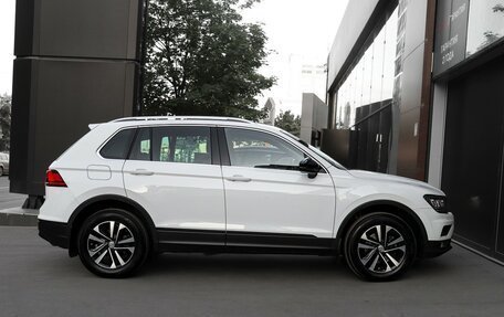 Volkswagen Tiguan II, 2019 год, 2 165 000 рублей, 4 фотография