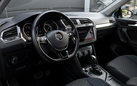 Volkswagen Tiguan II, 2019 год, 2 165 000 рублей, 12 фотография