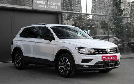 Volkswagen Tiguan II, 2019 год, 2 165 000 рублей, 3 фотография