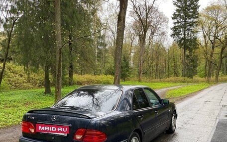 Mercedes-Benz E-Класс, 1996 год, 459 000 рублей, 8 фотография