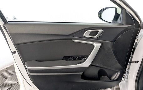 KIA cee'd III, 2021 год, 1 990 000 рублей, 19 фотография