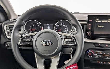 KIA cee'd III, 2021 год, 1 990 000 рублей, 21 фотография