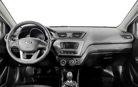 KIA Rio III рестайлинг, 2013 год, 620 000 рублей, 5 фотография