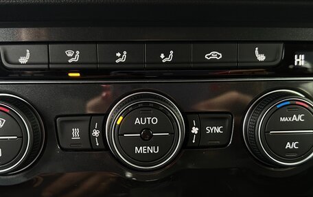 Volkswagen Tiguan II, 2019 год, 3 550 000 рублей, 13 фотография
