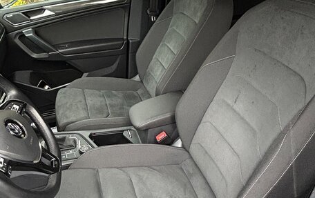 Volkswagen Tiguan II, 2019 год, 3 550 000 рублей, 23 фотография