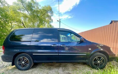 KIA Carnival III, 2005 год, 670 000 рублей, 6 фотография