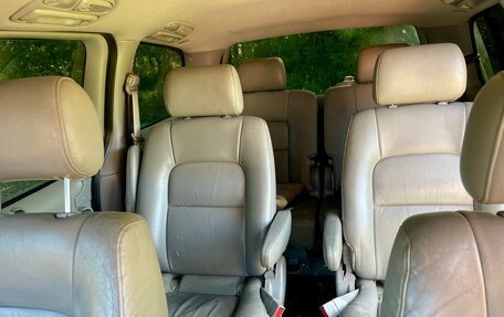 KIA Carnival III, 2005 год, 670 000 рублей, 23 фотография