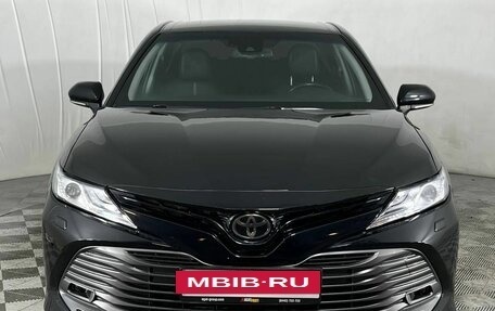 Toyota Camry, 2019 год, 2 290 000 рублей, 2 фотография