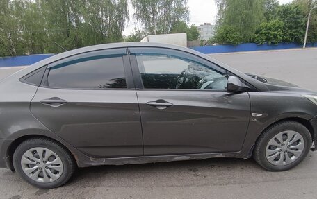 Hyundai Solaris II рестайлинг, 2011 год, 440 000 рублей, 6 фотография