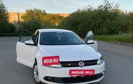 Volkswagen Jetta VI, 2014 год, 1 100 000 рублей, 4 фотография