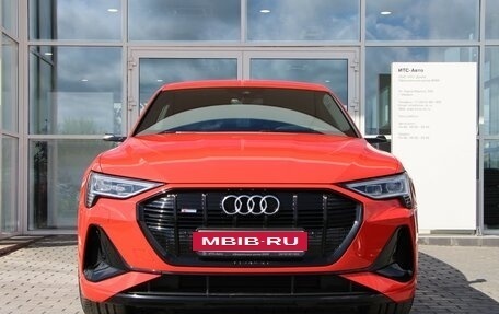 Audi e-tron I, 2021 год, 6 990 000 рублей, 8 фотография