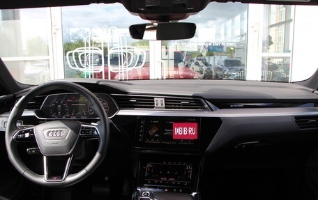 Audi e-tron I, 2021 год, 6 990 000 рублей, 16 фотография