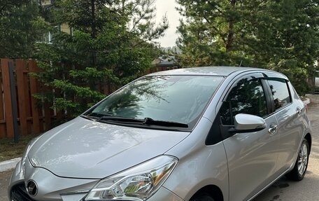 Toyota Vitz, 2018 год, 1 150 000 рублей, 2 фотография
