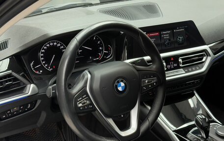 BMW 3 серия, 2019 год, 3 790 000 рублей, 12 фотография