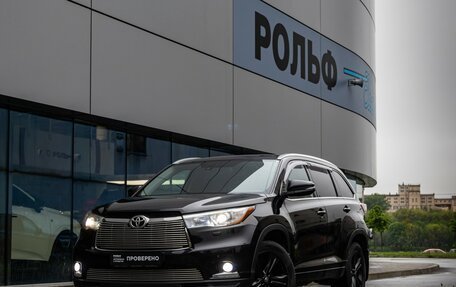 Toyota Highlander III, 2013 год, 2 750 000 рублей, 1 фотография