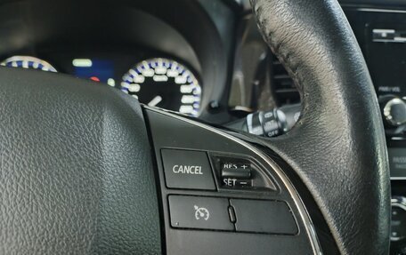 Mitsubishi Outlander III рестайлинг 3, 2015 год, 1 628 000 рублей, 22 фотография