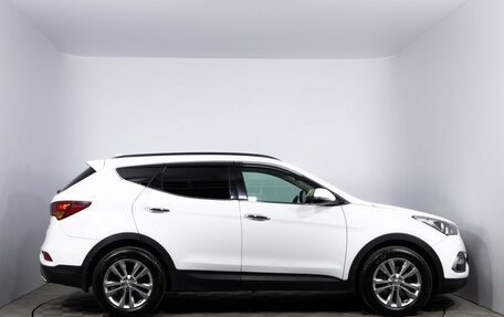 Hyundai Santa Fe III рестайлинг, 2018 год, 1 991 000 рублей, 4 фотография