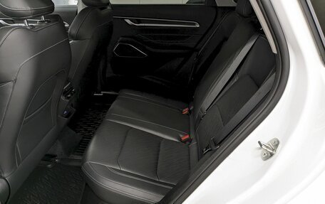 Geely Emgrand, 2024 год, 1 750 000 рублей, 16 фотография