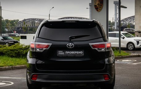 Toyota Highlander III, 2013 год, 2 750 000 рублей, 8 фотография